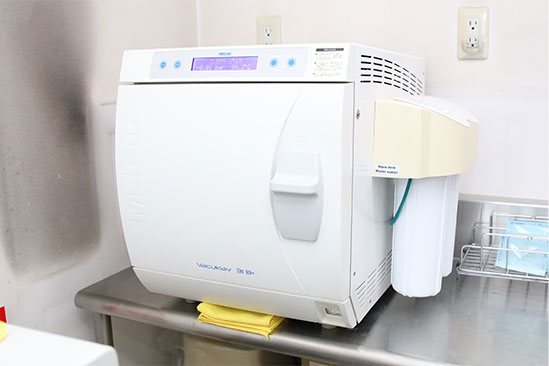 オートクレーブ滅菌器
